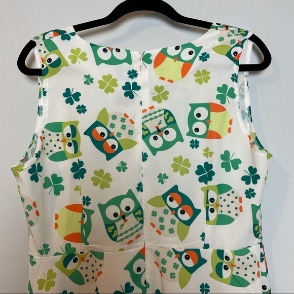 Vintage Inspired Owl and Clover Sleeveless Flared Skirt Dress - Picture 10 of 16